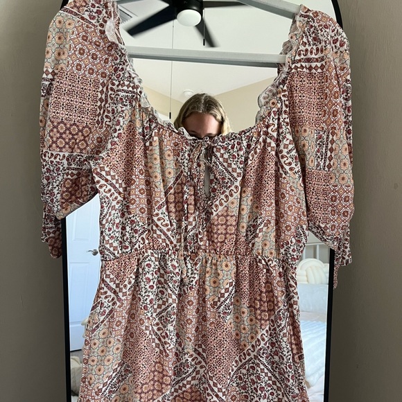 Wild Moss Pink and Tan Tiered Maxi Dress with Puff Sleeves - Picture 2 of 5